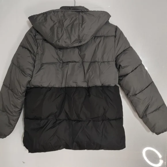 Perry Ellis Boy Jacket - Picture 8 of 11